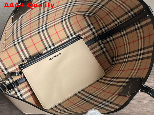 Burberry Medium London Tote Bag in Cotton and Leather Replica