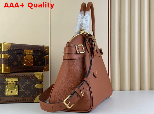Louis Vuitton Lock It MM Bag in Gold Taurillon Leather and Smooth Leather M22925 Replica