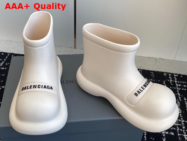 Balenciaga Hummer Rain Boot in White Rebber Replica