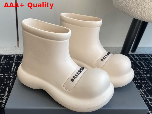 Balenciaga Hummer Rain Boot in White Rebber Replica