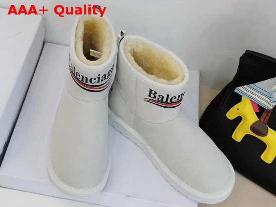 Balenciaga Logo Snow Boot in Beige Suede and Shearling Sheepskin Replica