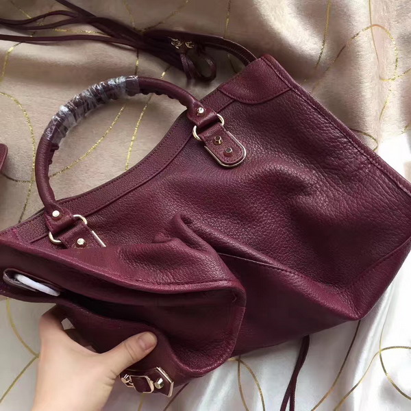 Balenciaga Metallic Edge City Bag in Oxblood Shiny Grained Goatskin with Gold Metal For Sale