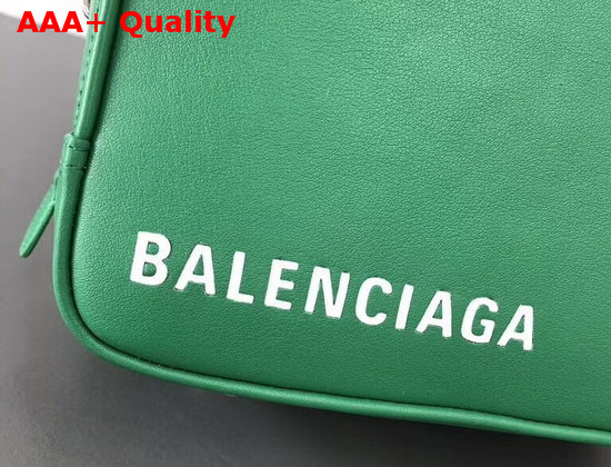 Balenciaga Triangle Square XS Vert Irlandais Calfskin Replica