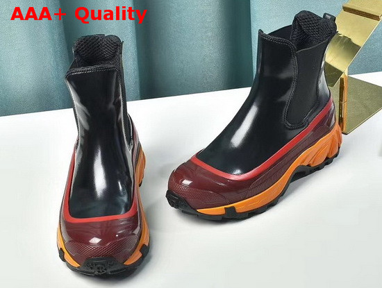 Burberry Contrast Sole Leather Chelsea Boots in Black Replica