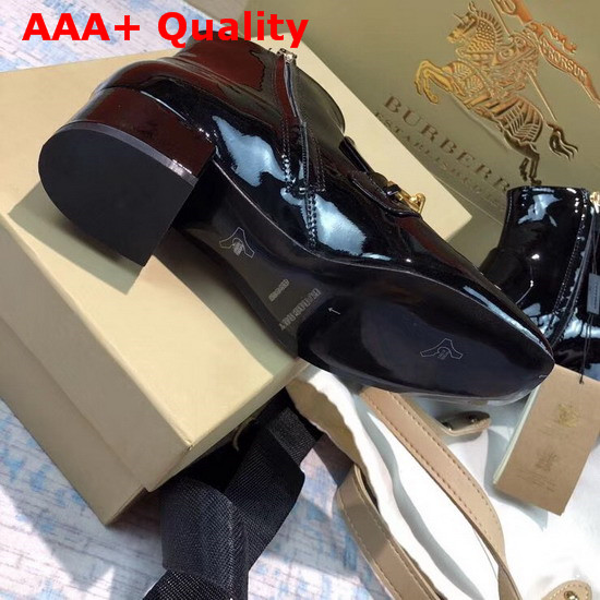 Burberry Link Detail Patent Leather Ankle Boots in Black Replica