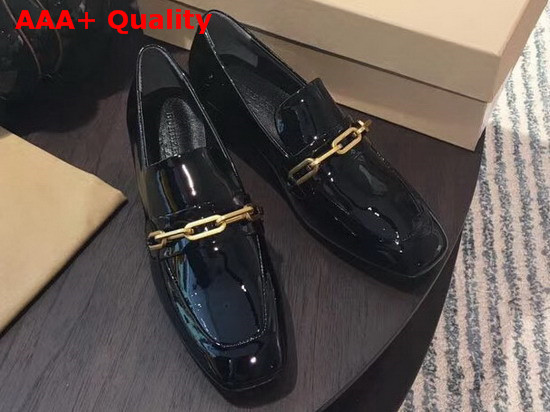 Burberry Link Detail Patent Leather Block Heel Loafers in Black Replica