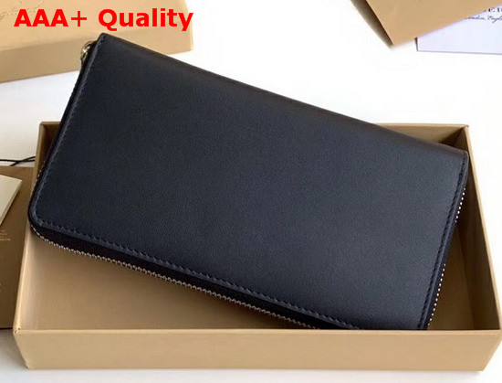 Burberry Logo Print Leather Ziparound Wallet in Black Replica