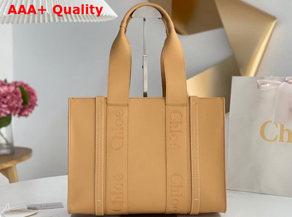 Chloe Medium Woody Tote Bag Light Tan Smooth Calfskin with Chloe Logo Replica