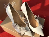 Christian Louboutin Madame Menule 100 in Off White Calfskin Strass For Sale