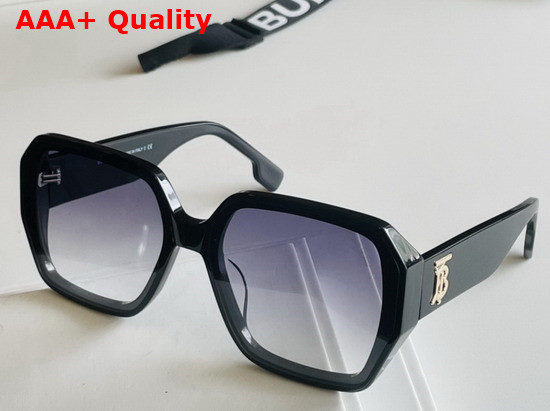 Burberry Monogram Motif Square Frame Acetate Sunglasses in White Replica