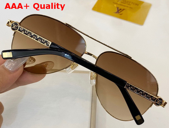 Louis Vuitton Attitude Pilot Silver Color Metal Frame Silver Color Monogram Patterned Lenses Replica