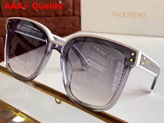 Valentino Round Acetate Sunglasses with Studs Black Replica