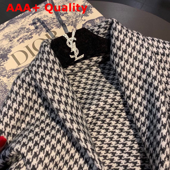 Dior 30 Montaigne Blanket Black and White Houndstooth Cashmere and Wool Replica