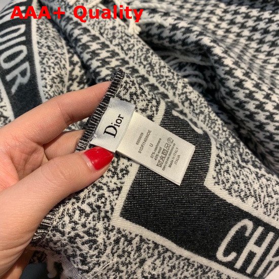 Dior 30 Montaigne Blanket Black and White Houndstooth Cashmere and Wool Replica