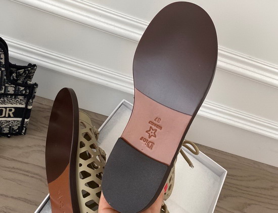 Dior D Trap Sandal in Beige Matte Calfskin Replica