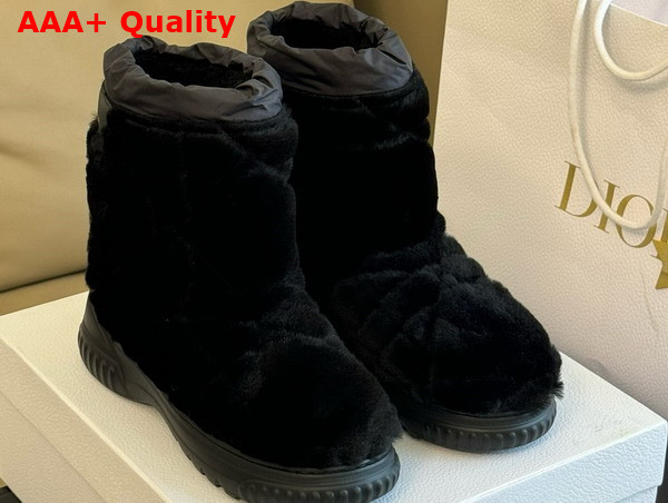 Dior Frost Ankle Boot Black Shearling Embroidered with Cannage Motif Replica