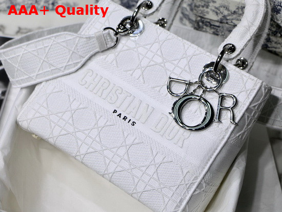 Dior Medium White Lady D Lite Embroidered Cannage Bag Replica