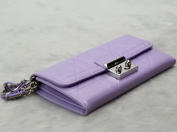 miss dior decouverte wallet in lavanda patent leather for Sale