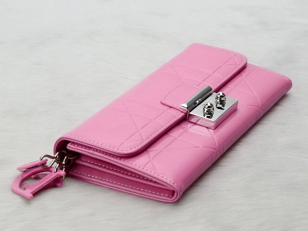 miss dior decouverte wallet in pink patent leather for Sale