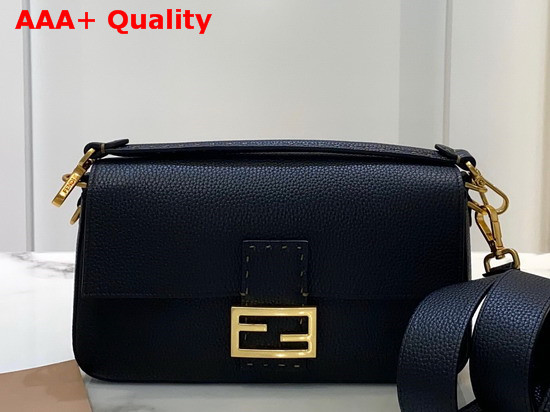 Fendi Baguette Fendi Roma Amor Leather Bag in Black Replica