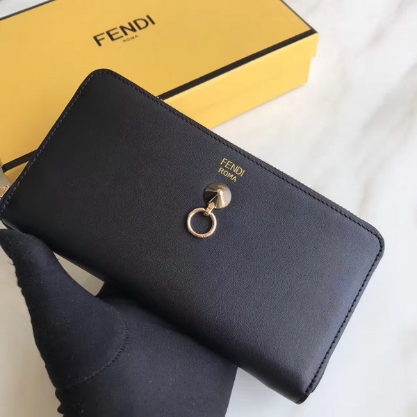 Fendi Zip Around Wallet in Black Calfskin Leather For Sale