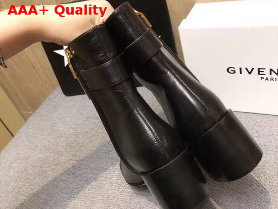 Givenchy 4G Ankle Boots in Black Grained Leather Replica