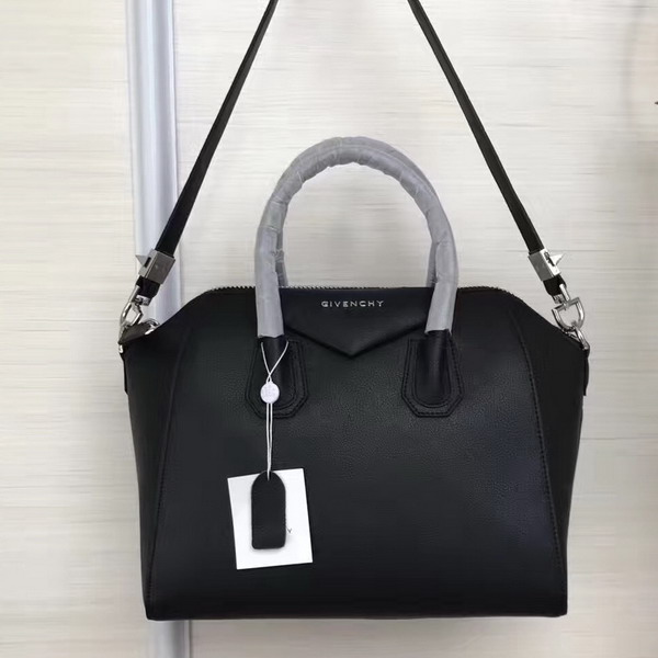 Givenchy Big Antigona Bag in Black Goatskin Silver Hardware For Sale