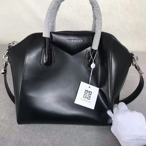 Givenchy Big Antigona Bag in Black Shiny Smooth Calfskin Silver Hardware For Sale