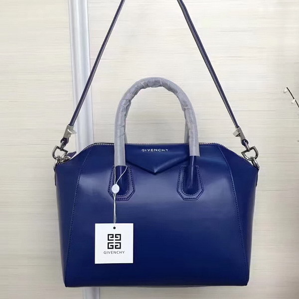 Givenchy Big Antigona Bag in Blue Shiny Smooth Calfskin Silver Hardware For Sale