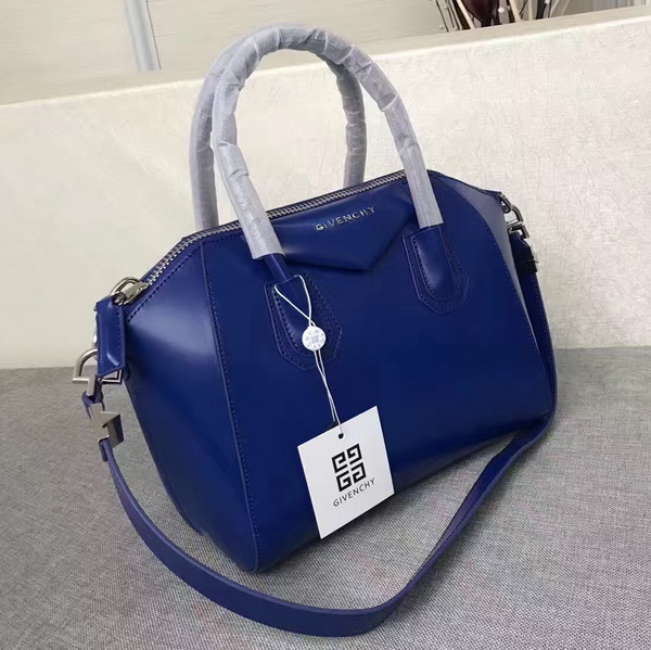 Givenchy Big Antigona Bag in Blue Shiny Smooth Calfskin Silver Hardware For Sale