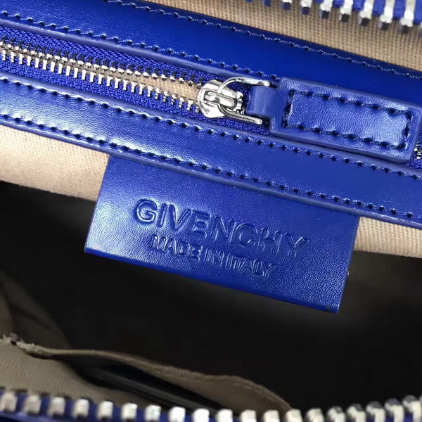 Givenchy Big Antigona Bag in Blue Shiny Smooth Calfskin Silver Hardware For Sale