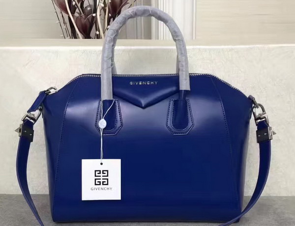 Givenchy Big Antigona Bag in Blue Shiny Smooth Calfskin Silver Hardware For Sale