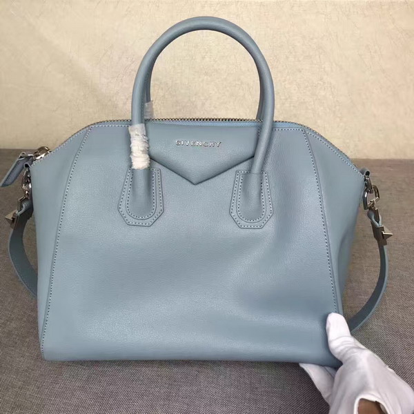 Givenchy Big Antigona Bag in Light Blue Goatskin Silver Hardware For Sale