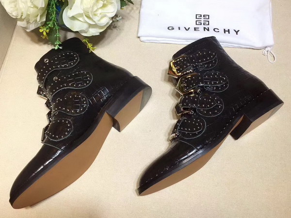 Givenchy Elegant Studs Ankle Boots in Black Croc Print Calfskin For Sale