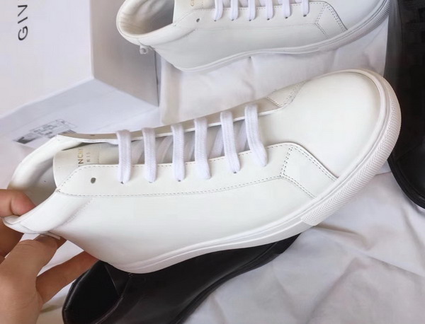 Givenchy Leather Lace Up Boots in White Box Leather For Sale