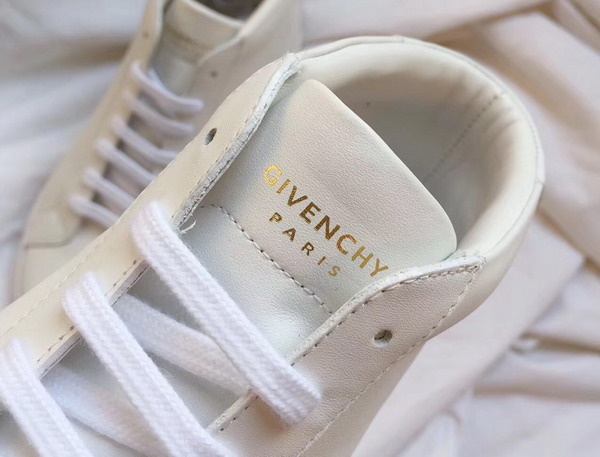 Givenchy Leather Lace Up Boots in White Box Leather For Sale