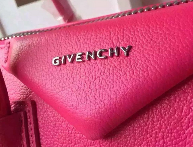 Givenchy Medium Antigona Bag In Fuchsia Grained Leather for Sale