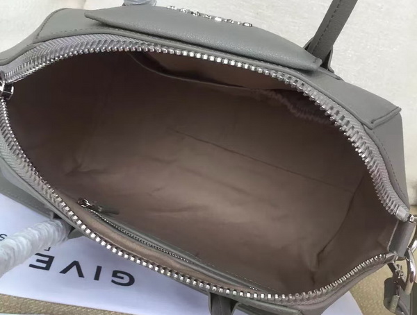 Givenchy Medium Antigona Bag In Light Grey for Sale