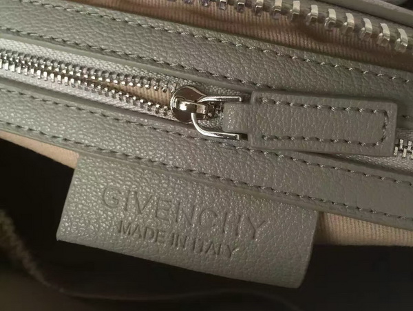 Givenchy Medium Antigona Bag In Light Grey for Sale