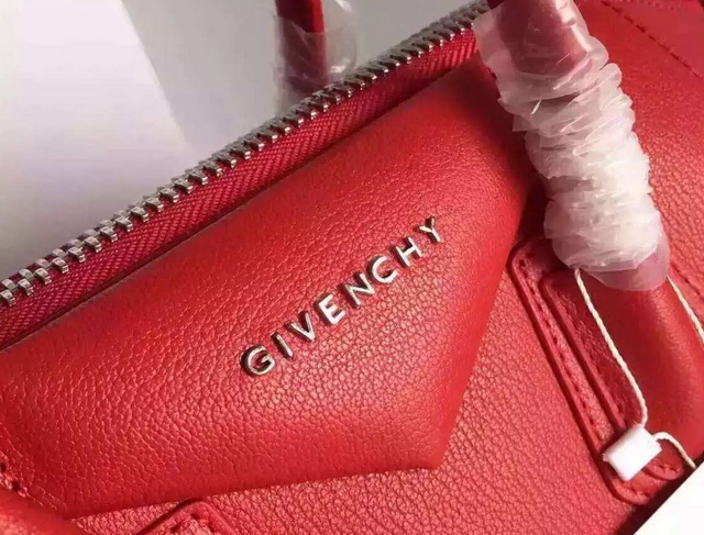 Givenchy Medium Antigona Bag In Red Grained Leather for Sale