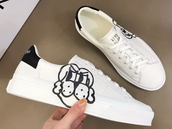 Givenchy Sneakers City Sport in Leather with Tag Effect Dog Print White Replica