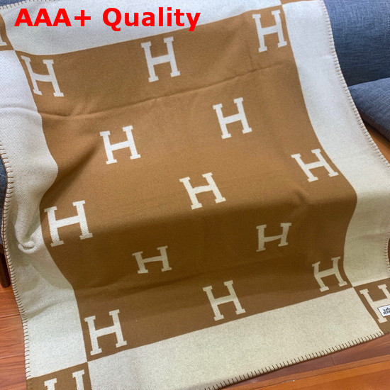 Hermes Avalon Throw Blanket in Ecru and Camel Merinos Wool and Cashmere Replica