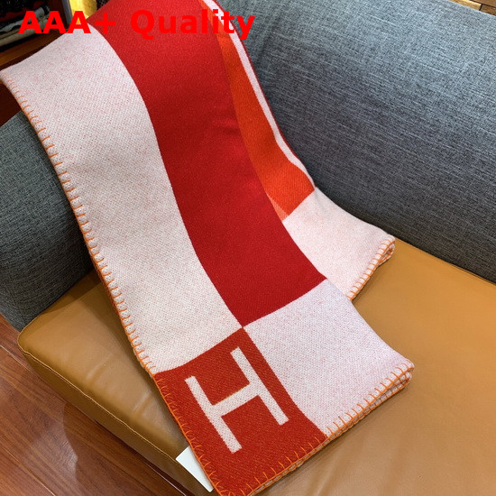 Hermes Avalon Vibration Throw Blanket in Beige and Fuchsia Jacquard Woven Wool and Cashmere Replica