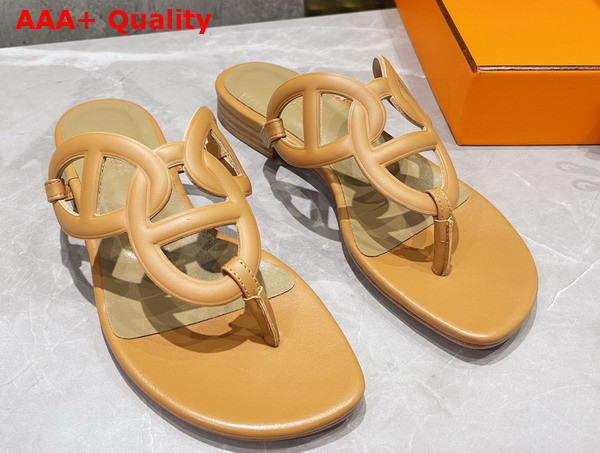 Hermes Beach Sandal in Beige Dore Nappa Leather with Oversized Chaine d Ancre Motif Replica