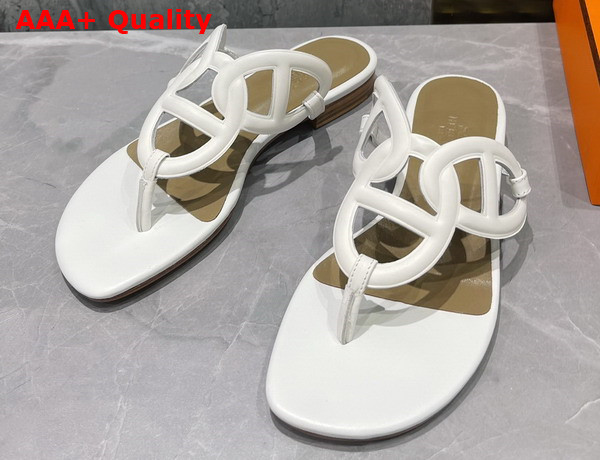 Hermes Beach Sandal in Blanc Nappa Leather with Oversized Chaine d Ancre Motif Replica