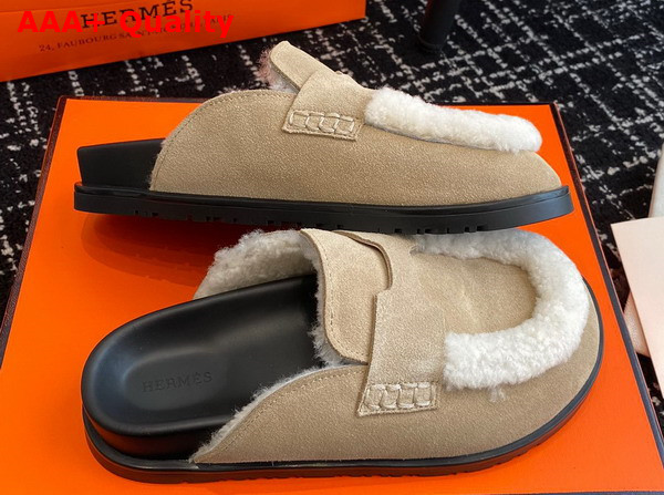 Hermes Go Mule in Beige Suede Goatskin and Shearling with Iconic H Cut Out Details Replica