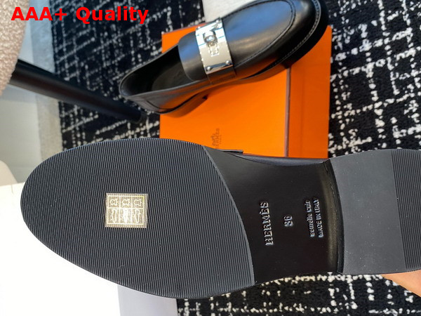 Hermes Hot Loafer in Noir Calfskin with Iconic Oversized Kelly Buckle Replica