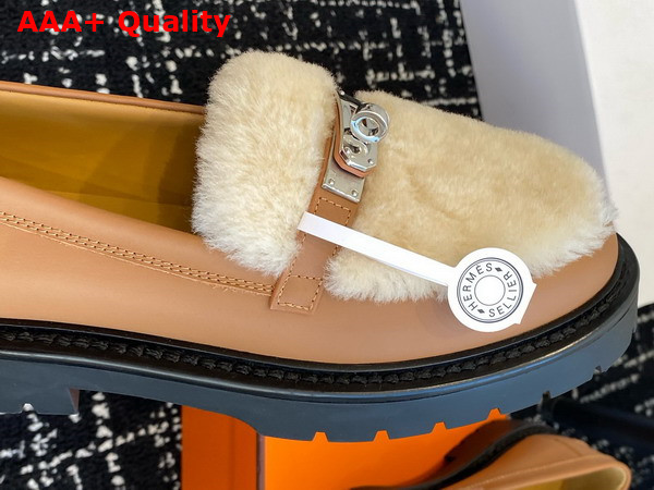 Hermes Icone Loafer in Calfskin and Shearling with Functional Kelly Buckle Naturel and Ecru Replica