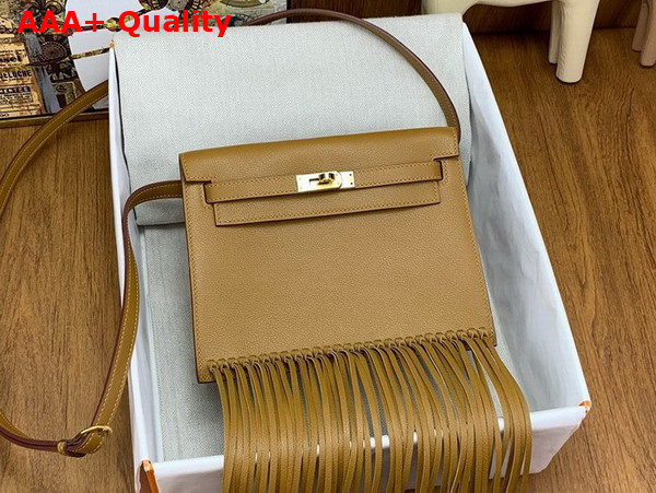 Hermes Kelly Danse Anate Shoulder Bag in Sesame Evergrain Leather Replica