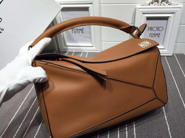 Loewe Puzzle Shoulder in Tan Calf Leather with Embossed Anagram for Sale